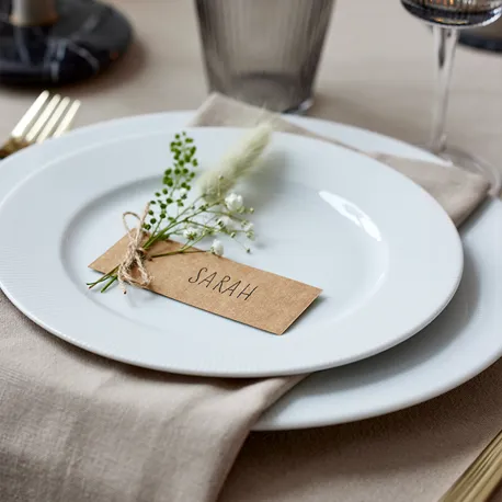 M Essens 1 2024 Side 17 Paaskebord 1 800X800px V4