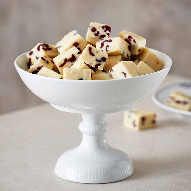 KK ESSENS 3 2023 Hvid Fudge 800X800px