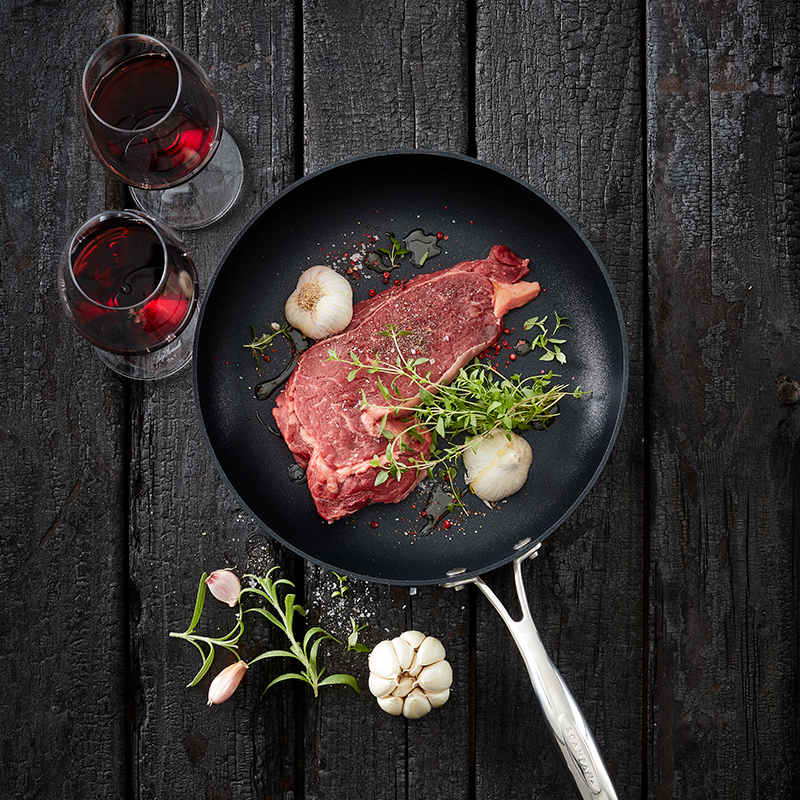 M Essens2 Side34 83421180827 6001002803 Scanpan 01 800X800