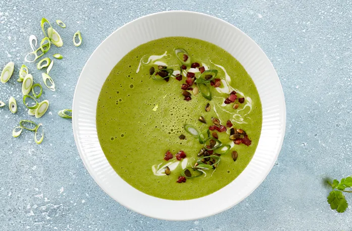 M Essens 1 2023 S 14 5705140711162 1016940 RC Hvid Riflet Dyb Tallerken 24 Cm 700X460px