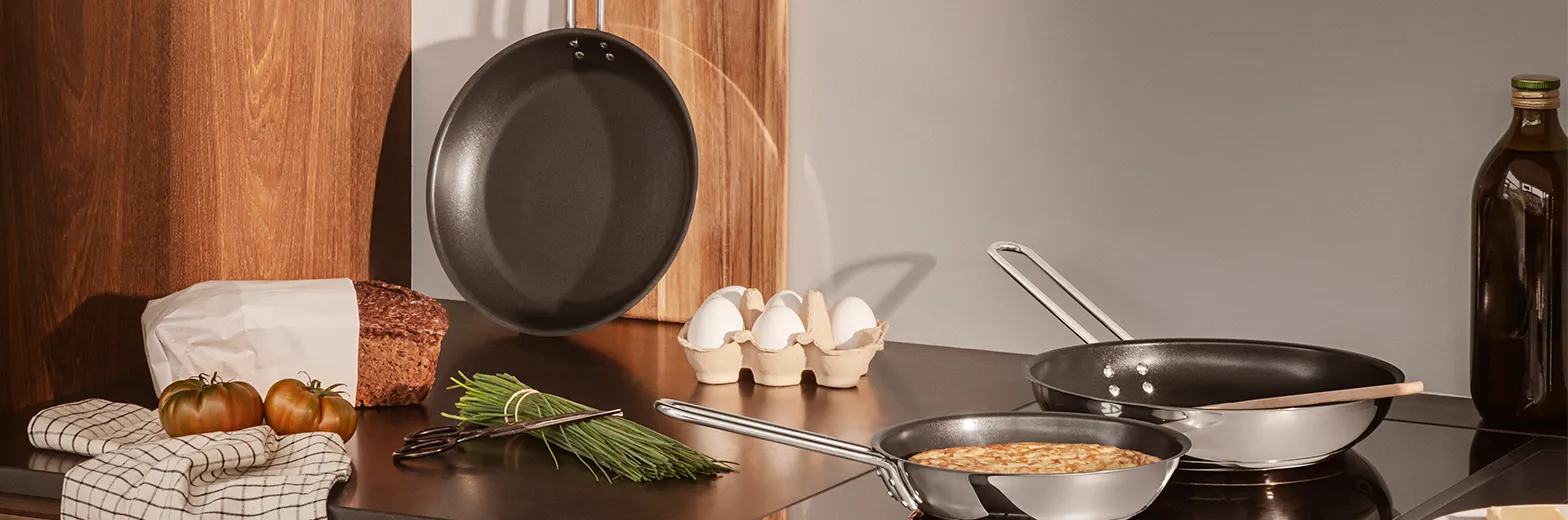 302720 302724 302728 Stainless Steel Frying Pans L B2B2023 1568X520