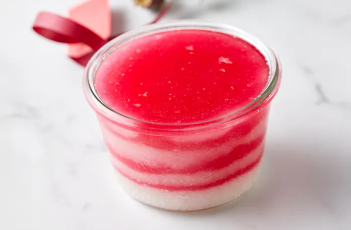 M Essens 3 S 30 Bodyscrub 700X460px