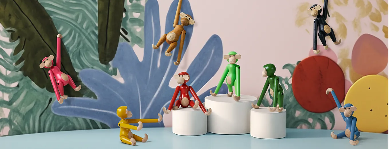 Gifting Alphabet Mugs Blue Fluted Mega Vase 300 Dpi 1568X520px