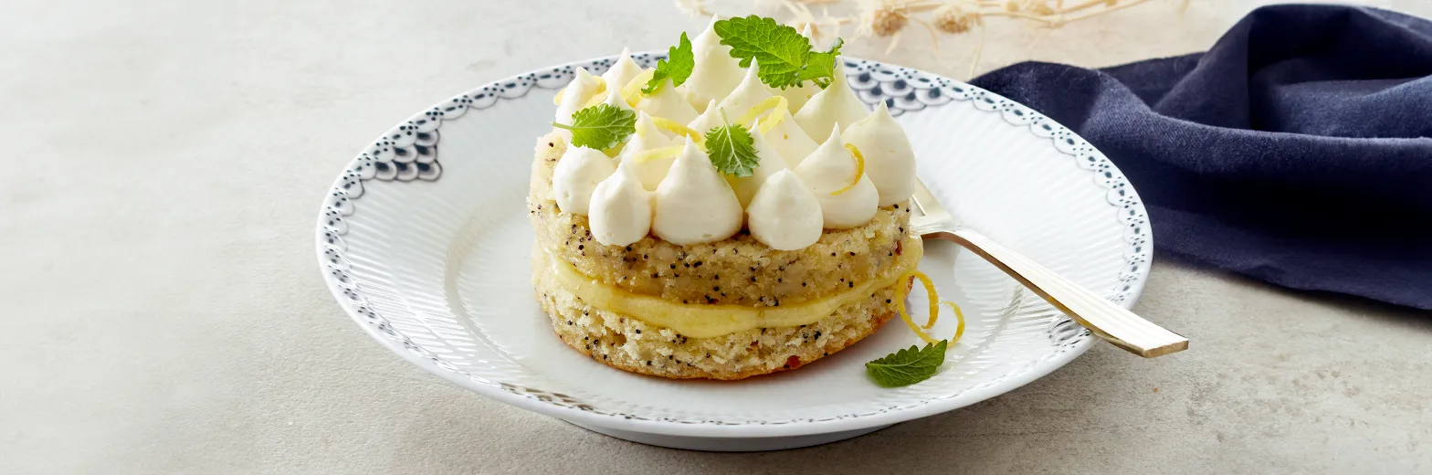 M Essens 1 2024 Side 19 Paaskedessert Citronkage 1568X520px