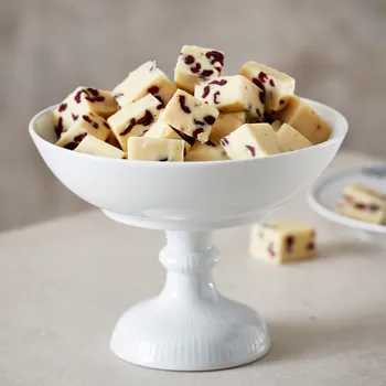 KK ESSENS 3 2023 Hvid Fudge 800X800px