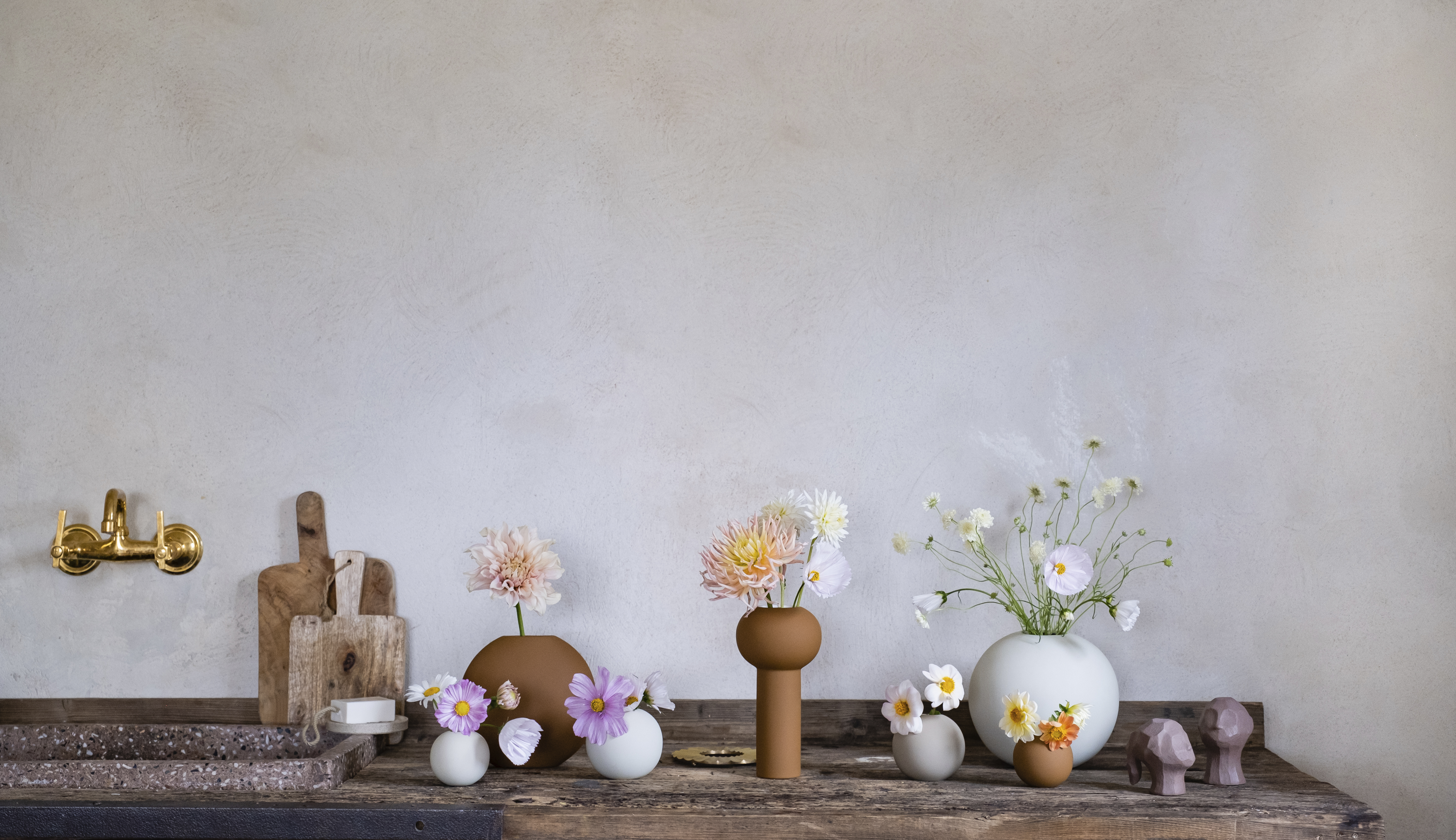 M 7350057807040 HI02801 Cooee Ball Vase 8Cm 2