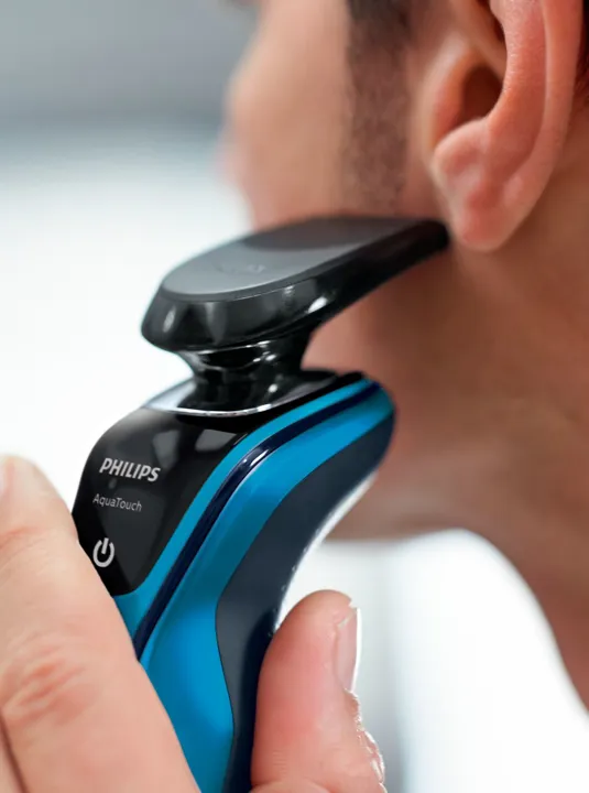 Philips Shaver 2 2400X1496.JPG