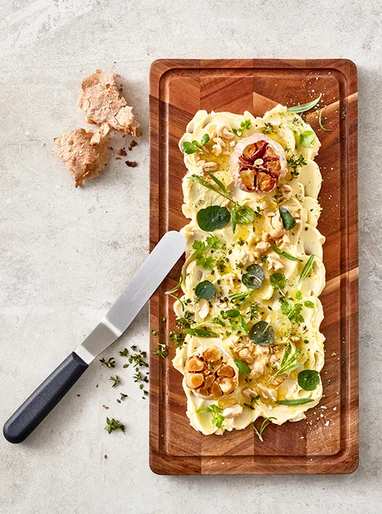 M Essens 1 2023 S 47 Spicy Butterboard 535X720px
