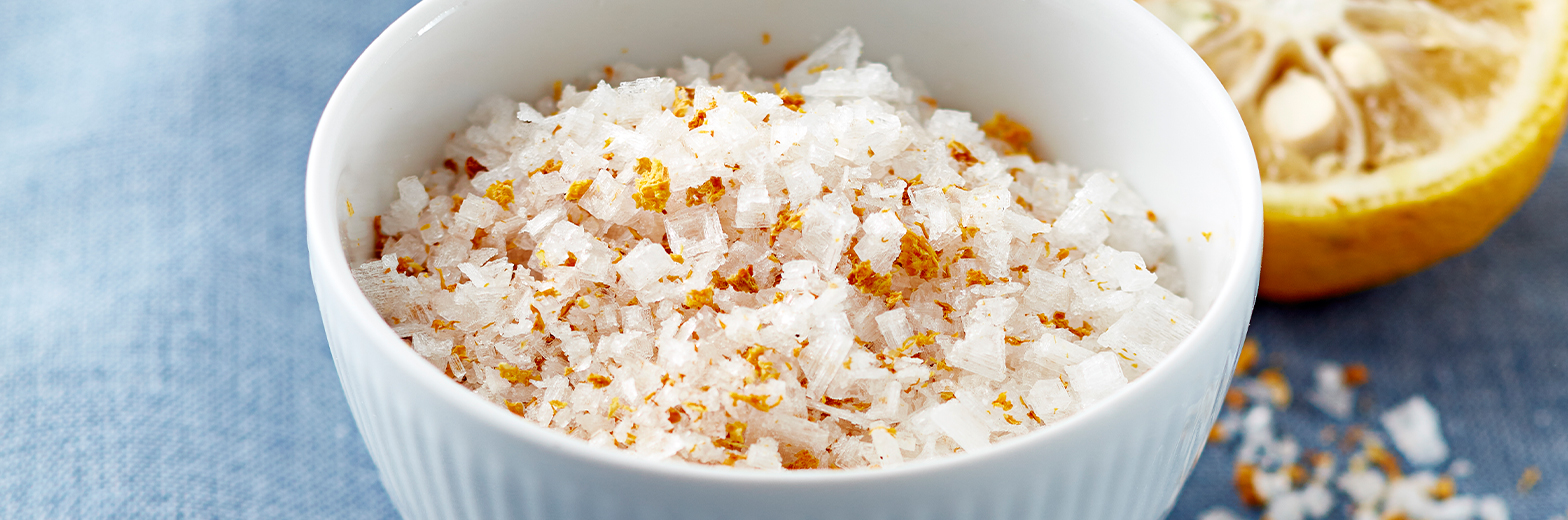 M Essens 1 2023 S 45 5705140044062 1017389 RC Sukkerskaal 1568X520px