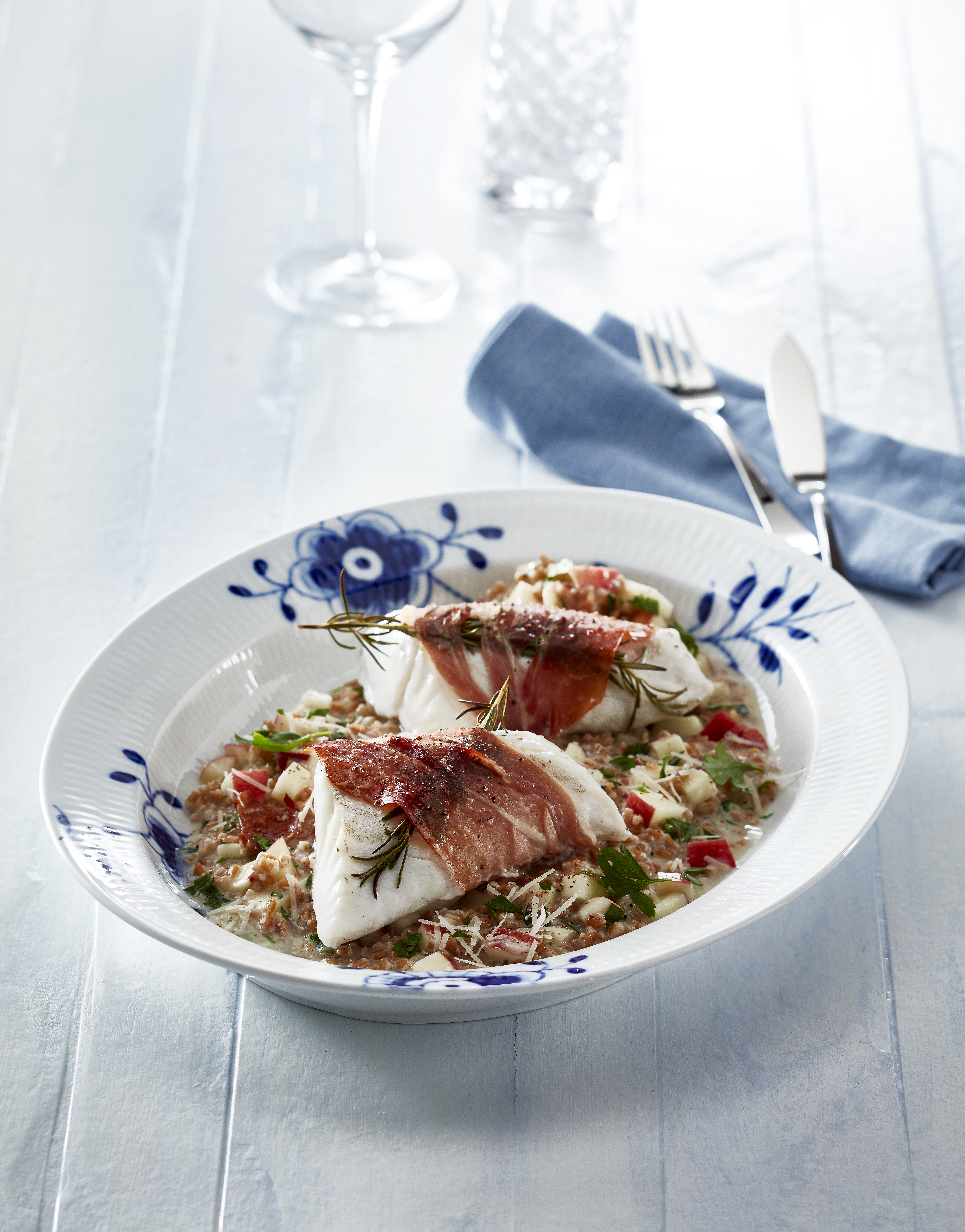 Magasin 3 Miljoe Side 64 Royal Copenhagen 5705140714743 1017841 (1)