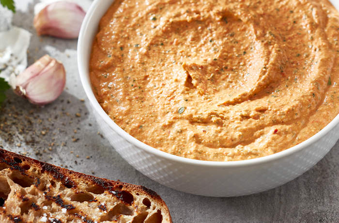 M Essens 2 2023 Side 7 Haydari 700X460