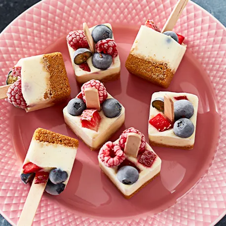 M Essens 1 2023 S 32 Cheesecake Bites 700X460px
