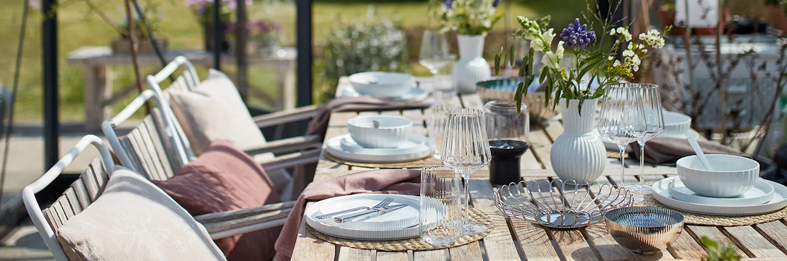 Social Dining 1568X520px