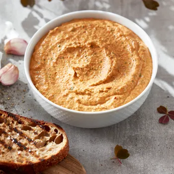 M Essens 2 2023 Side 7 Haydari 800X800