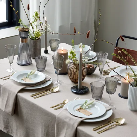 M Essens 1 2024 Side 17 Paaskebord 1 800X800px