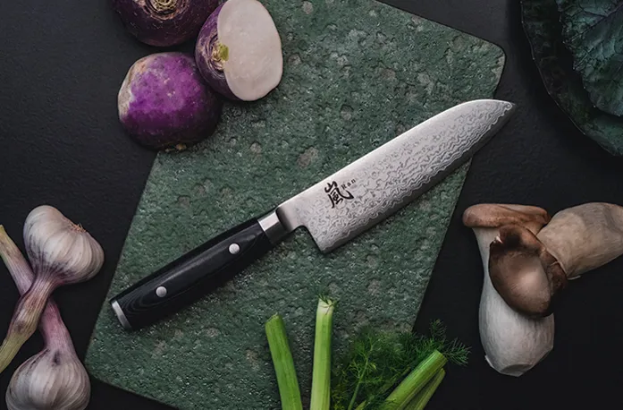 Yaxell Kniv 700X460 (1)