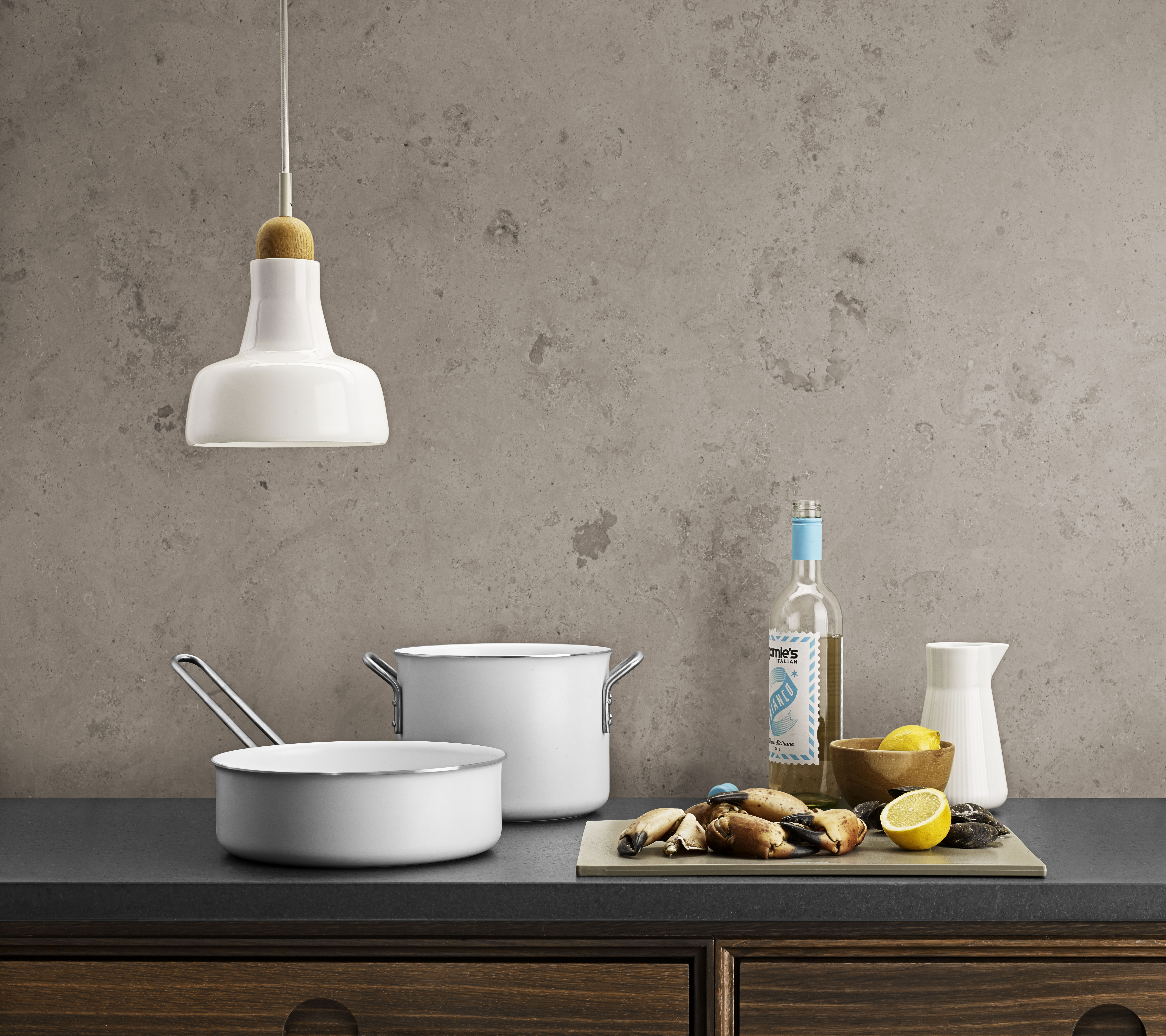 2564Xx 2565Xx 2566Xx Evatrio White Line