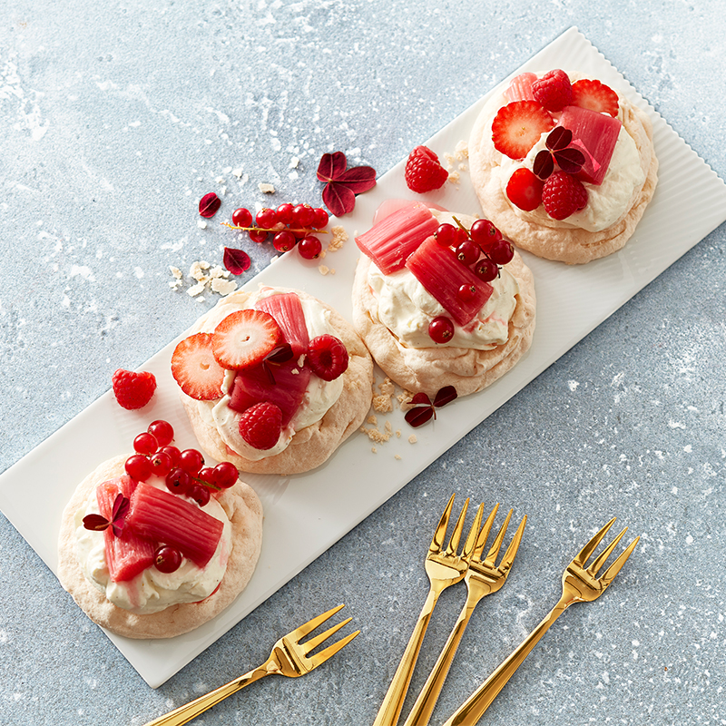 M Essens 1 2023 S 23 5705140734895 1052402 RC Serveringsbraet Hvid Elements 800X800px