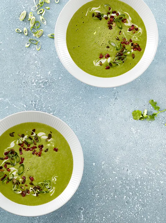 M Essens 1 2023 S 14 5705140711162 1016940 RC Hvid Riflet Dyb Tallerken 24 Cm 535X720px