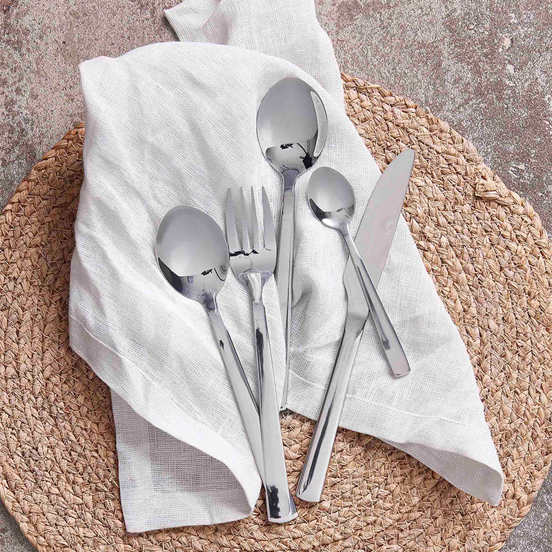 800X800px 0002 RAW 15498 15680 15465 2022 (1)