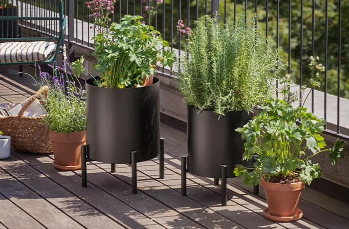 741010017 Eva Solo Simply Grow Plant Pot 700X460px