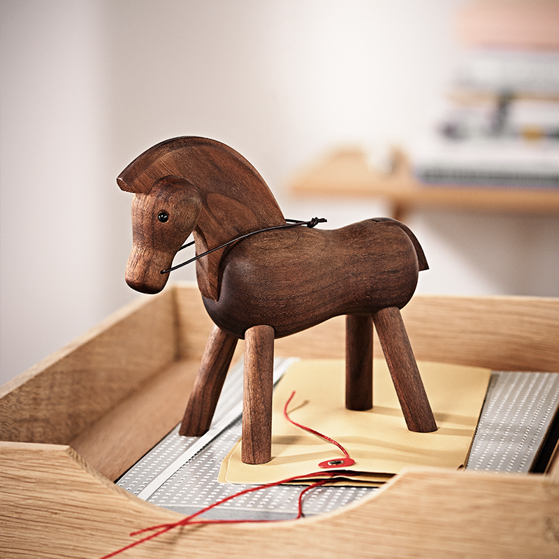 Brand Page Kay Bojesen 800X800px Hest