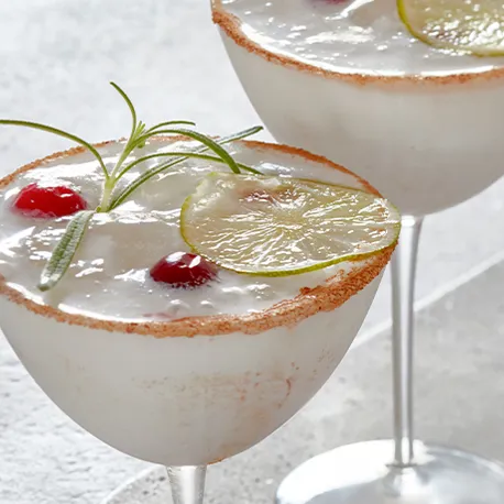 M Essens 3 2022 Side 35 Hvid Margarita 700X460px