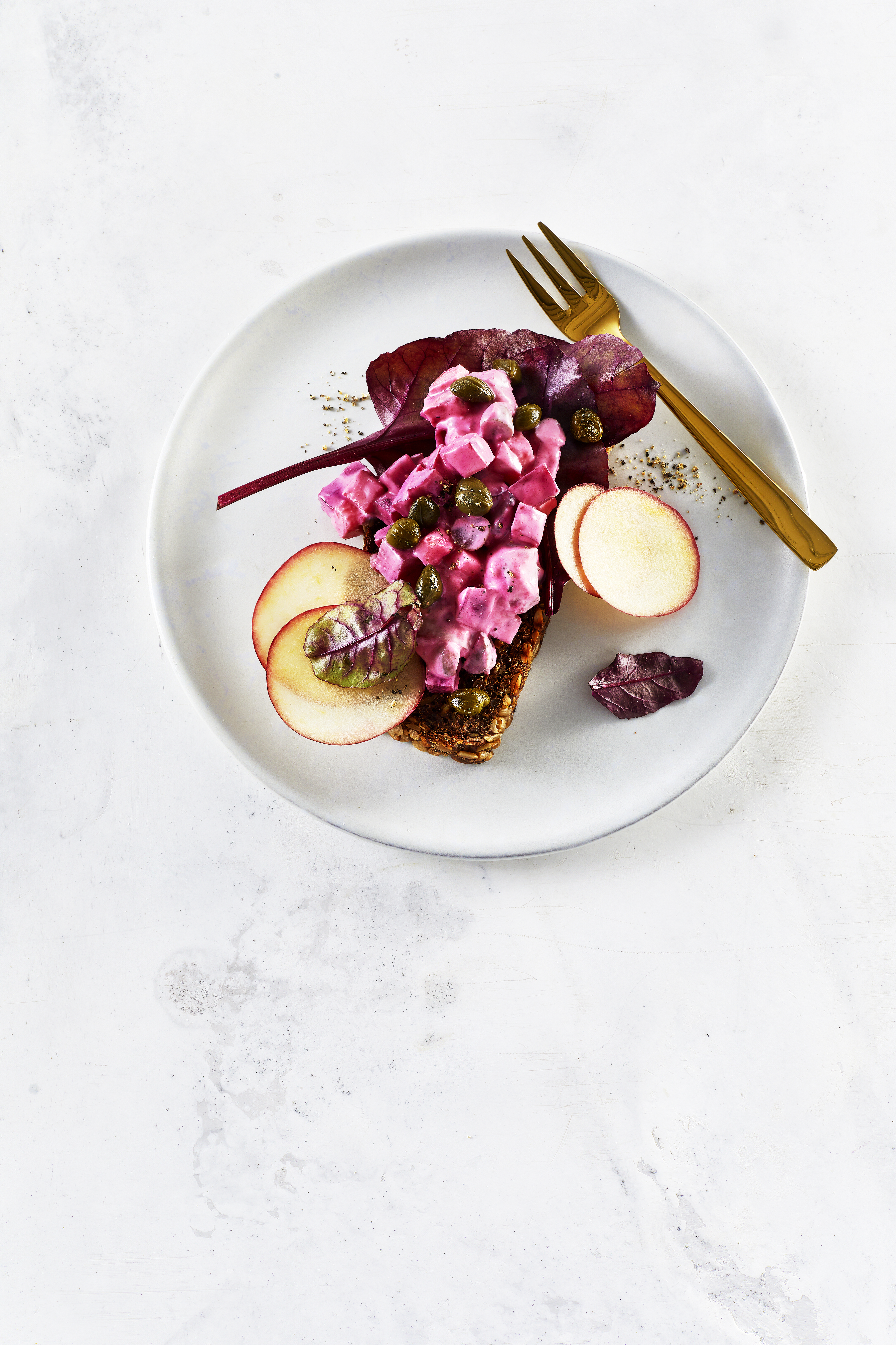 M Essens 3 2021 Side 13 Sildesalat M Roedbede