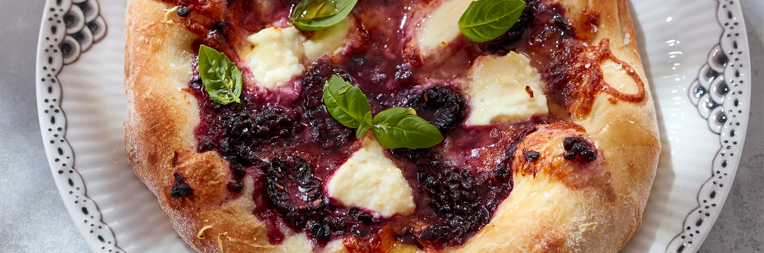 M Essens 2 2023 Side 17 Pizza 1568X520