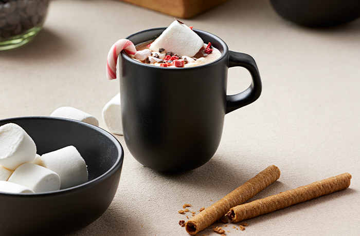 M Essens3 2024 Side21 Krus 700X460px