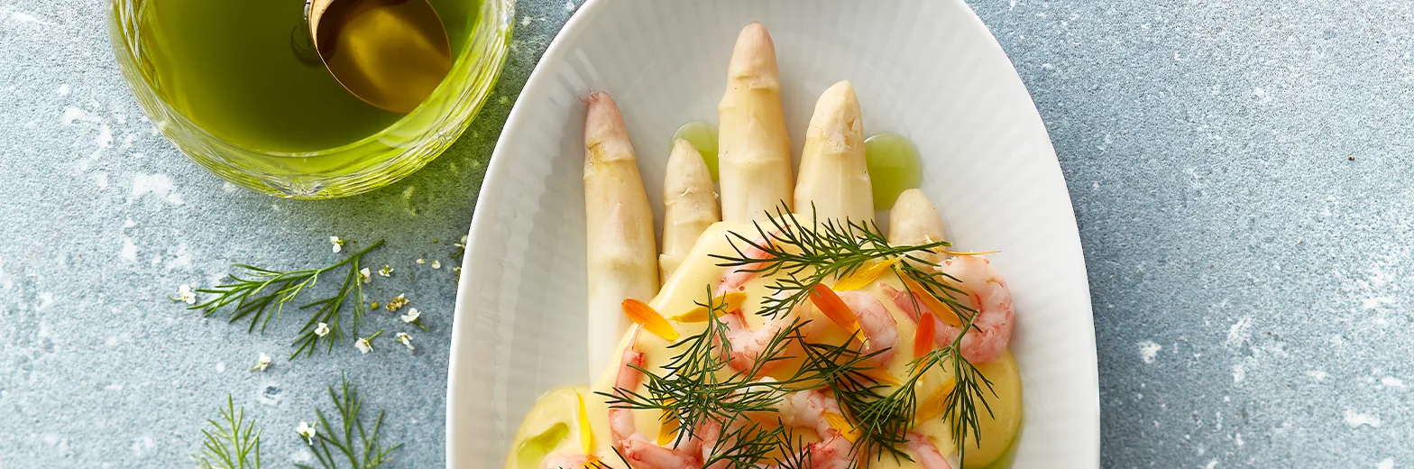 M Essens 1 2023 S 23 5705140719540 1016929 RC Asiet Hvid Riflet 23 Cm V02 1568X520px