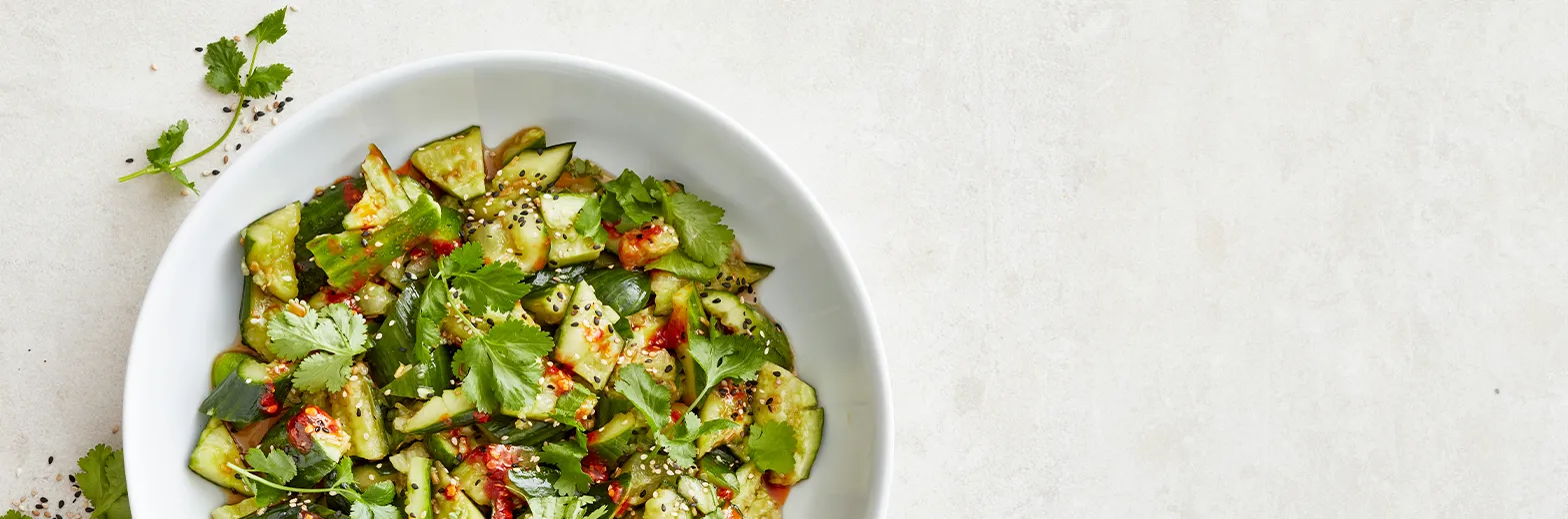 M Essens 1 2024 Side 24 Smash Foods Agurkesalat 1568X520px