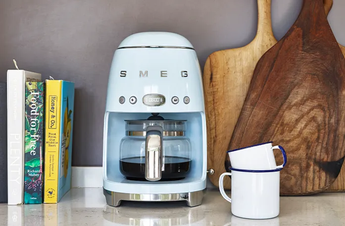 700X460 Smeg Kaffe