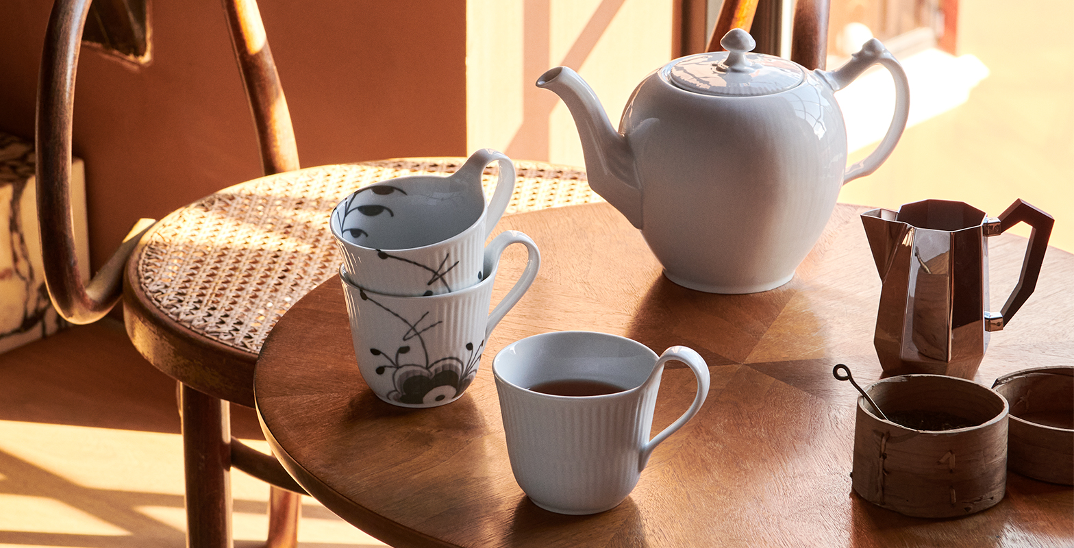 Rc Sort Mega Og Hvid Riflet 1568X800